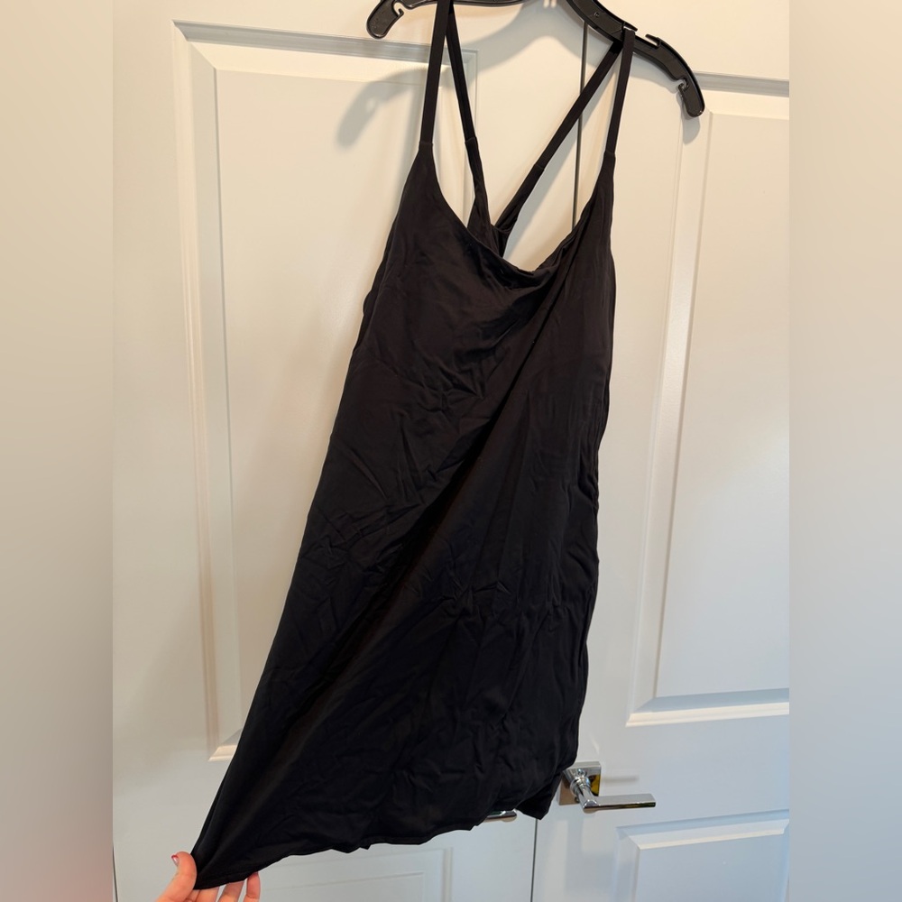 Brand new - HALARA crisscross black mini - Picture 10 of 14